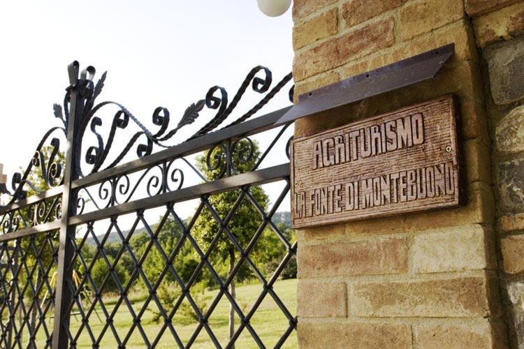 La Fonte Di Montebuono Villa Magione Exterior photo