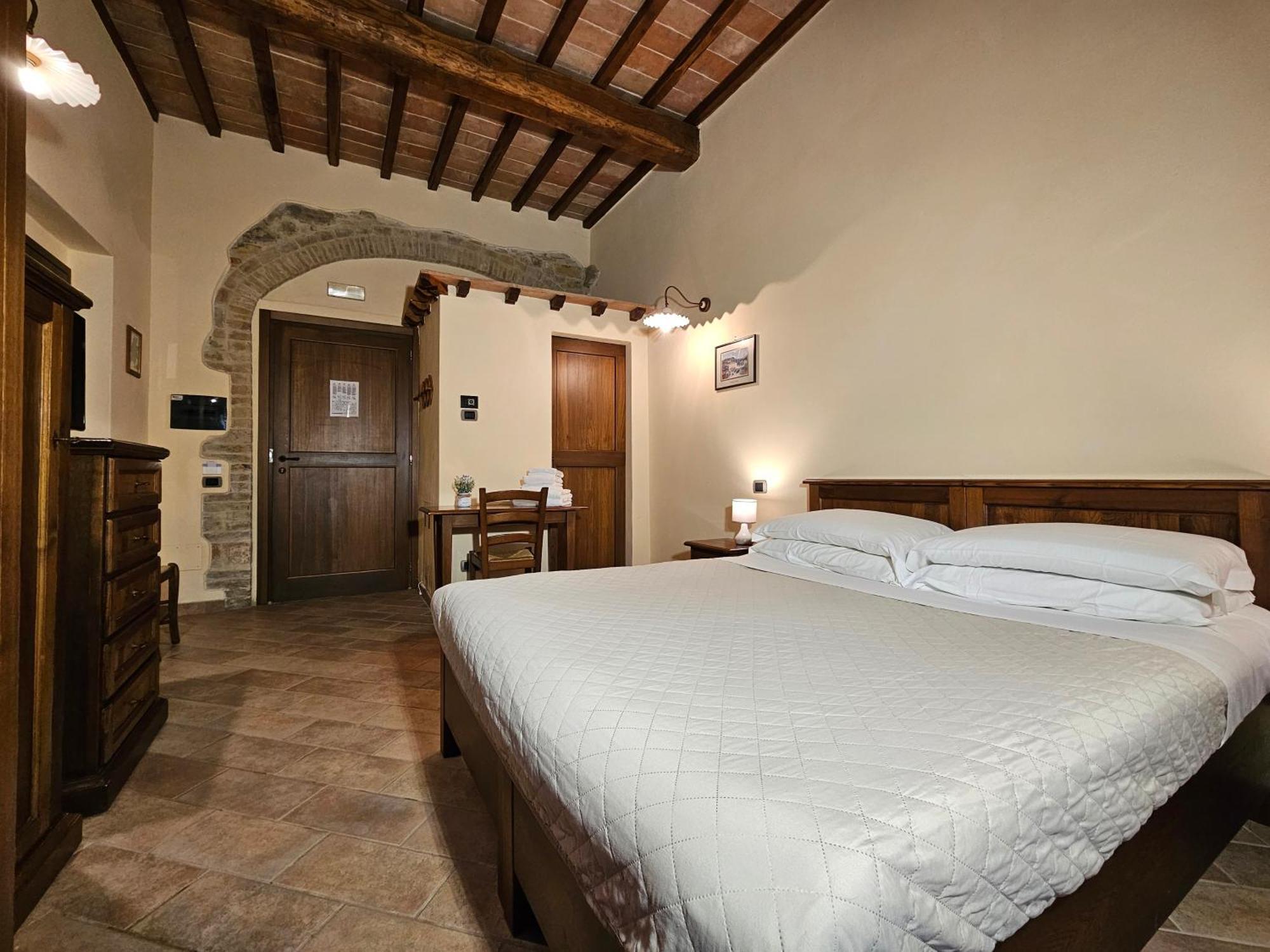 La Fonte Di Montebuono Villa Magione Room photo