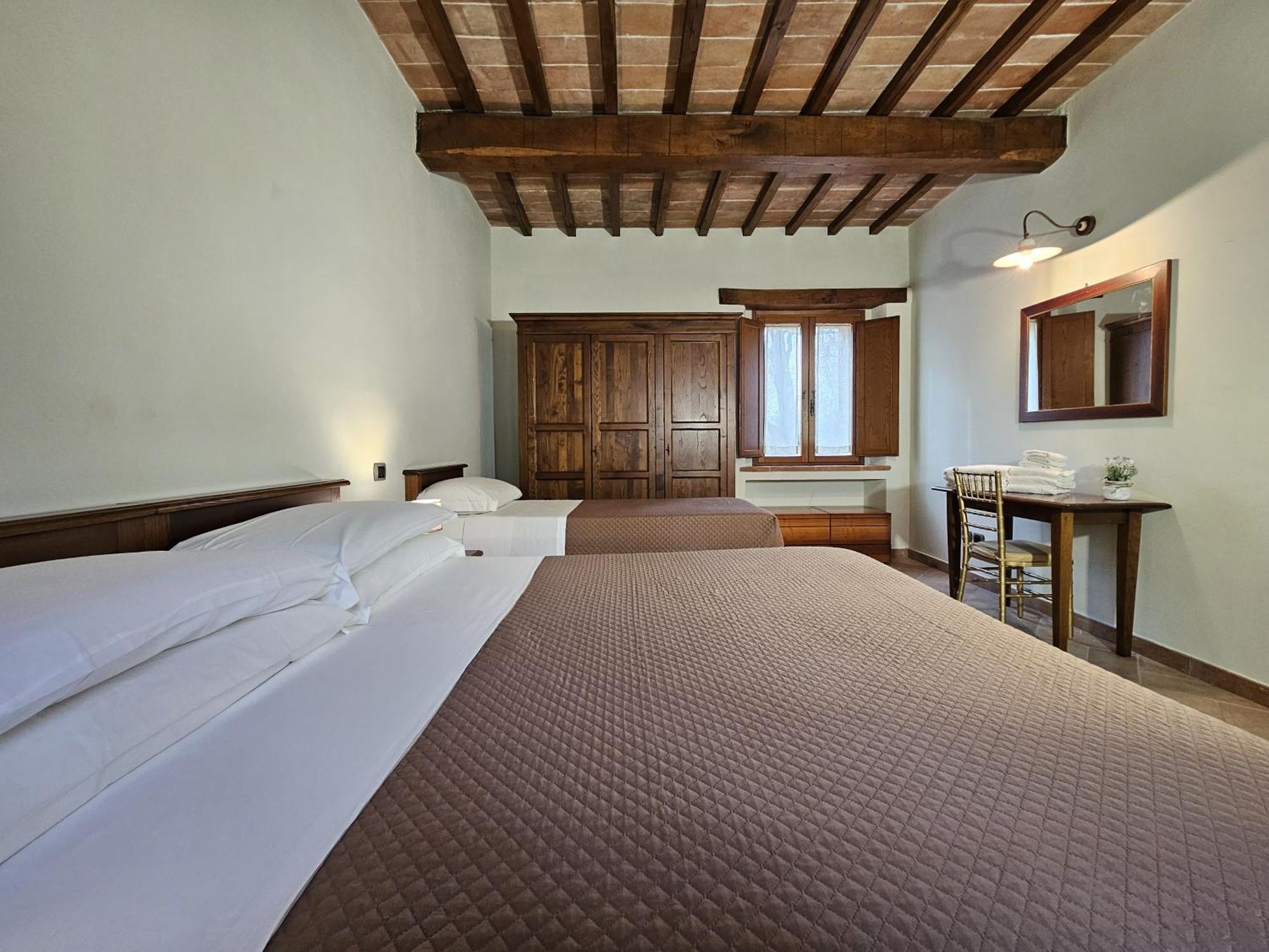 La Fonte Di Montebuono Villa Magione Room photo
